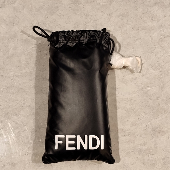 NEW FENDI O'LOCK FF CRYSTAL LOGO BLACK UNISEX SUNGLASSES FULL INCLUSION - Picture 8 of 15